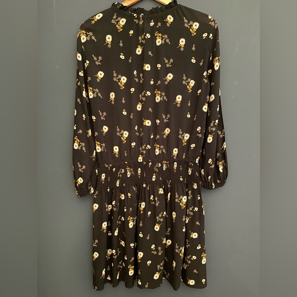 Velvet by Graham & Spencer Leslie Floral Smocked Waist Dress Sz XS - Picture 4 of 8